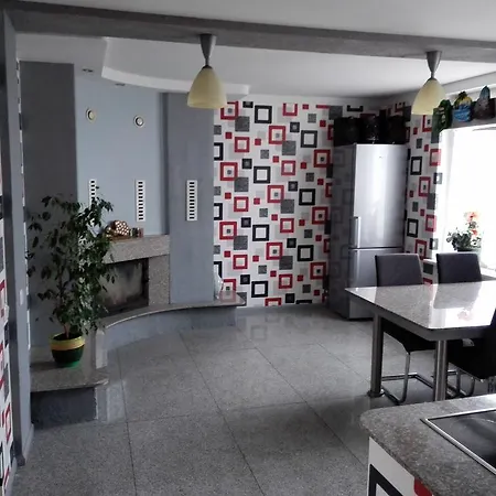 Viesu Nams Dzirkali Pensjonat *