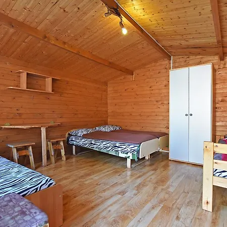 Viesu Nams Dzirkali Pensjonat Windawa